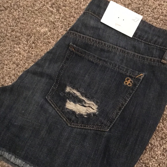 Jessica Simpson shorts, NWT size 27 - Picture 3 of 4